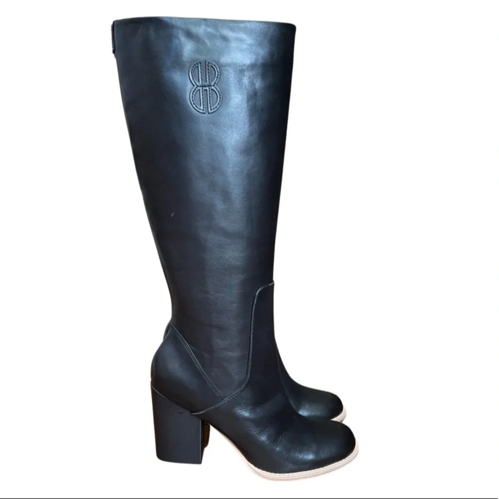 Bill Blass Tall Black Leather Boots - Size 7.5